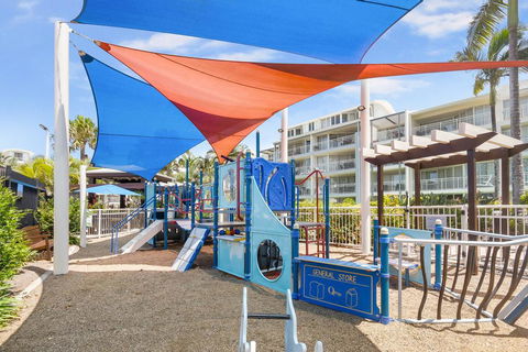 ALEXANDRA BEACH RESORT-ALEX412 - Kempsey Accommodation 1