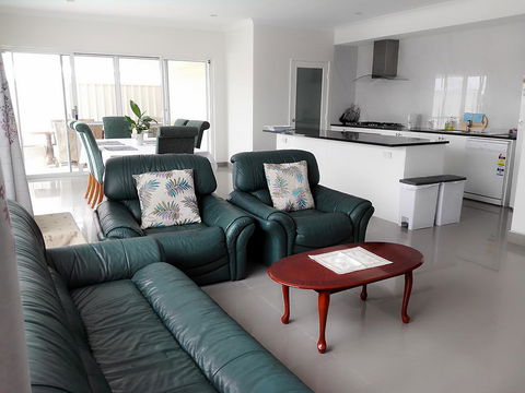 Alkimos Beach Retreat - Kempsey Accommodation 0