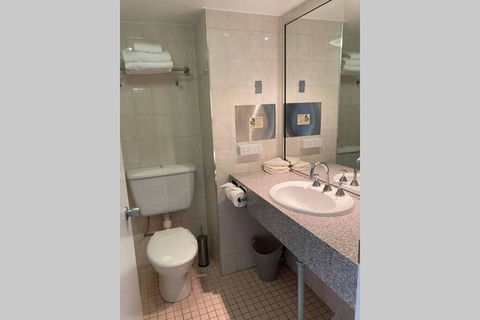 All In 500 Aud Weekly Beachfront The STRAND Studio Apartment - Kempsey Accommodation 2