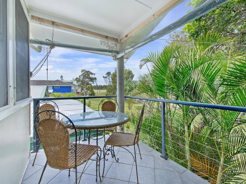 Allamanda House, 3 Willow Street - Kempsey Accommodation 0
