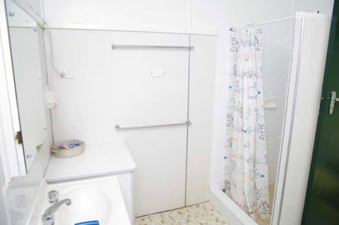 Almare, 7 Gowing Street - Kempsey Accommodation 3