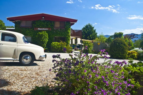 Alpenhorn Holiday Units - Kempsey Accommodation 0