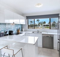 Amazing Modern Apartment on the Canal - Kempsey Accommodation