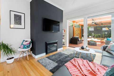 AMORE A Tranquil Retreat With Couples Spa - Kempsey Accommodation 1