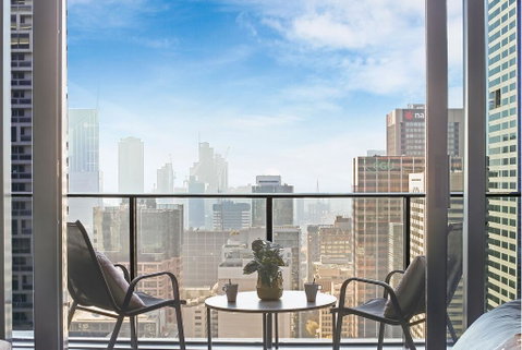 An Exquisite 2BR Apt With Stunning City Views - Kempsey Accommodation 0