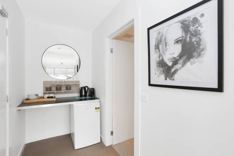 APOLLO 13 STUDIO - Free Wifi, Opposite Beach! - Kempsey Accommodation 3