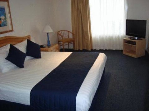 Aqualuna Beach Resort - Kempsey Accommodation 1