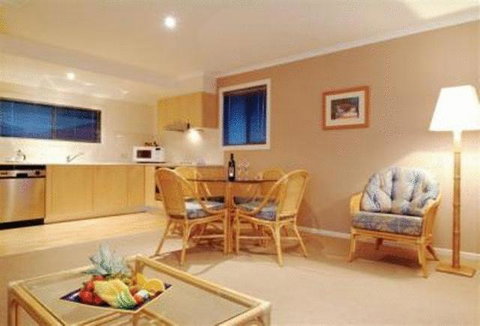 Aqualuna Beach Resort - Kempsey Accommodation 2
