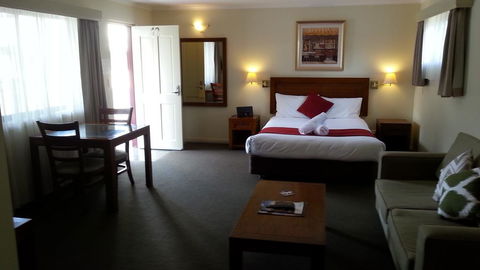 Armidale Pines Motel - Kempsey Accommodation 0