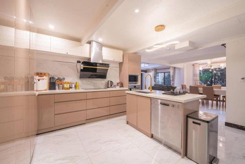 Luxury Living 2 Bedrooms 4 Beds 2B Athrooms In Southern Brisbane+ Parking - Kempsey Accommodation 1