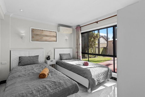 Luxury Living 2B2B In Southern Brisbane Parking - Kempsey Accommodation 3