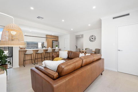 Luxury Urban Retreat - Kempsey Accommodation 0