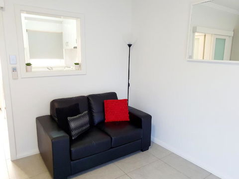 M4 West Perth Studio Apartment Near Kings Park - Kempsey Accommodation 1