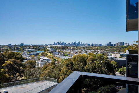 Maribyrnong Marvel Charm With Cityscape Bliss - Kempsey Accommodation 3