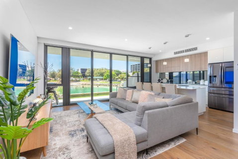Maraboo Island Beachfront Villa - Kempsey Accommodation 0