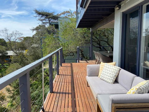 McCrae Treehouse - Kempsey Accommodation 0