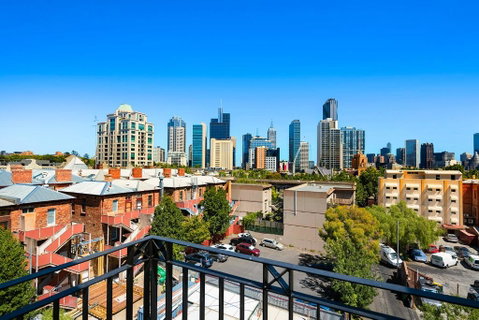 Melbourne Carlton Central Apartment Hotel Official - Kempsey Accommodation 0