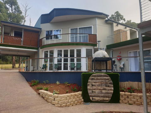 Merry Mary - Kempsey Accommodation 0