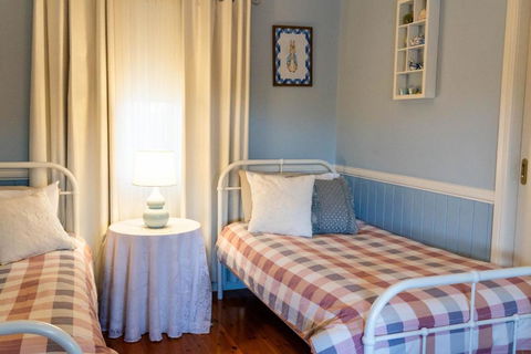 Milford Country Cottages - Kempsey Accommodation 3