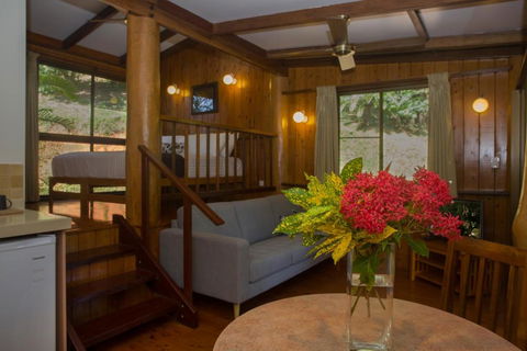 Milkwood Lodge - Kempsey Accommodation 0