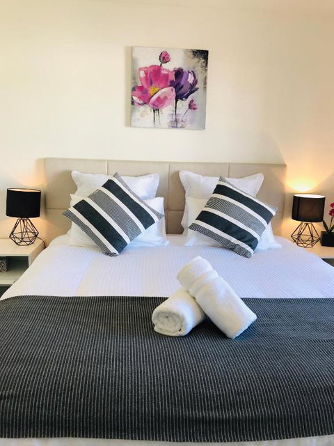 Melbourne Inner City Holiday Home Near CBD & Flemington - Kempsey Accommodation 2