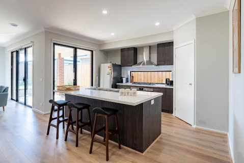 Modern 5bedrooms Clyde Home - Kempsey Accommodation 2