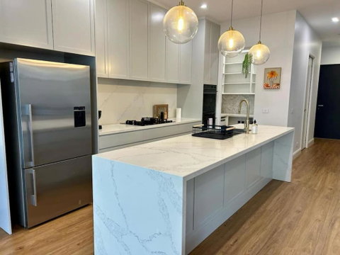Modern Home - Gr8 4 Groups - Kempsey Accommodation 1