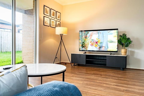 Modern Homely House In Clyde - Kempsey Accommodation 2