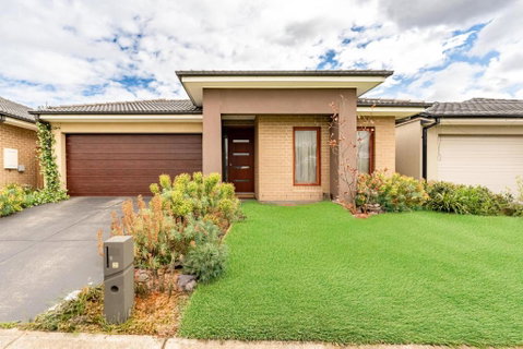 Modern Homely House In Clyde - Kempsey Accommodation 0