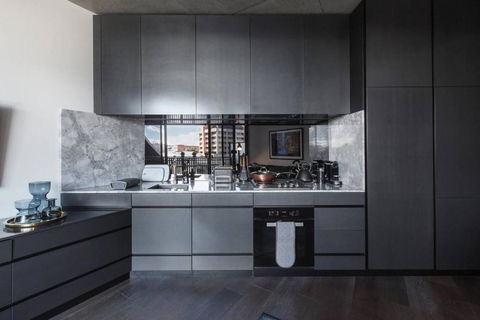 Monochrome And Matte - Sophisticated Loft Living - Kempsey Accommodation 2