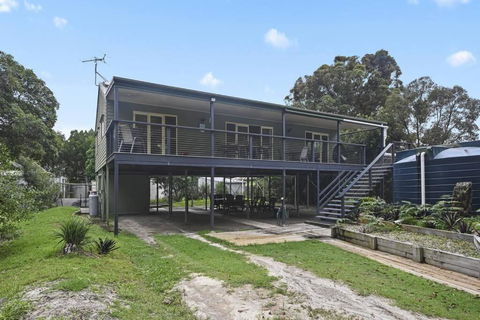 Moreton Island Retreat - Kempsey Accommodation 0