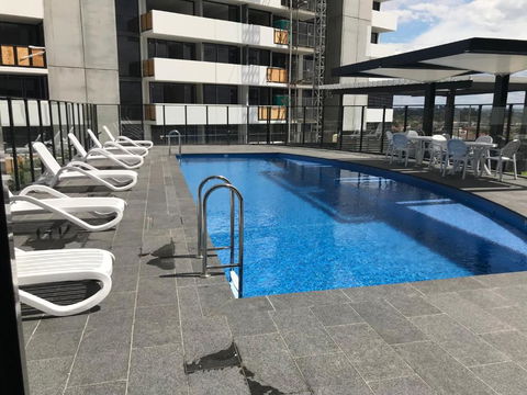 New Luxurious Skyview 2Bedroom Apartment Liverpool - Kempsey Accommodation 2