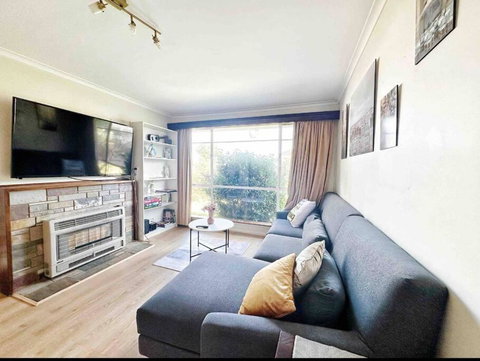 Nice 3 Bedroom House Mt Waverley - Kempsey Accommodation 3