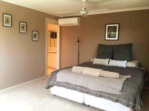 Noosa Hinterland Acreage Close To The Beach - Kempsey Accommodation 1