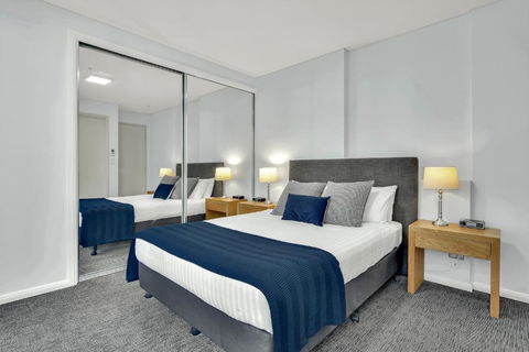 North Sydney Large Two Bedroom MIL2302 - Kempsey Accommodation 1