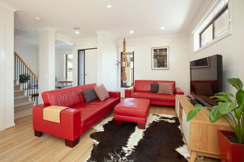 Northside Townhouse Geelong - Kempsey Accommodation 1