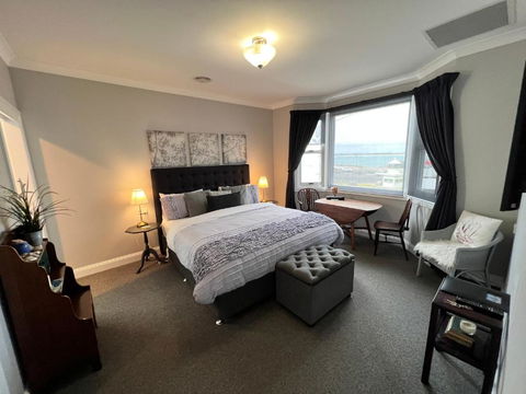 Number 10 -King Bed With Breakfast - Kempsey Accommodation 0
