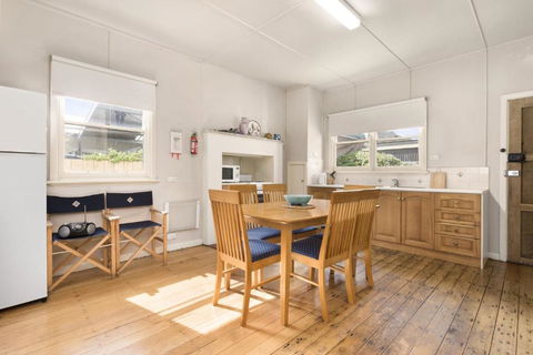 Oak And Pine - Kempsey Accommodation 2