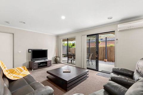 Oasis Springs - Kempsey Accommodation 3