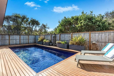 Ocean Luxe Retreat Pool Tennis Court Beachside - Kempsey Accommodation 1