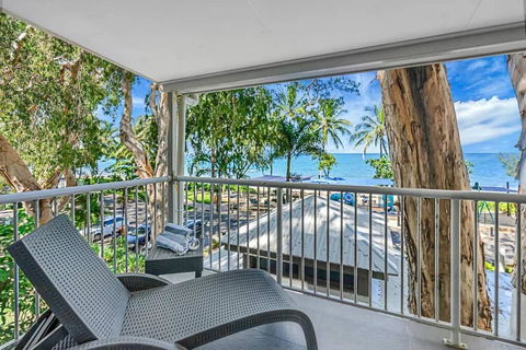 Ocean Outlook - Absolute Beachfront Studio - Kempsey Accommodation 0