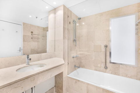 Ocean-View Studio Near Beach With Rooftop Jacuzzis - Kempsey Accommodation 3