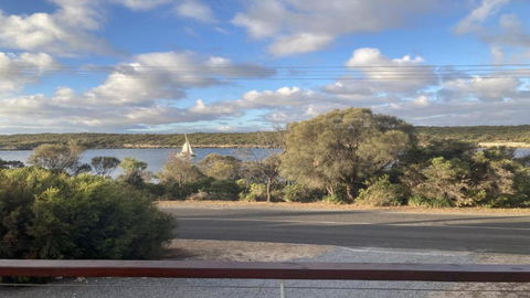 Off The Net - New Listing - Esplanade Property With Views Of The Channel - Kempsey Accommodation 0
