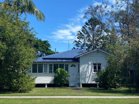 Original Surf Cottage In Heart Of Pottsville Beach - Kempsey Accommodation 0
