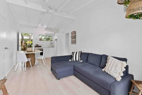 PA2 Stunning Sunshine Beach Apt Pets Welcome - Kempsey Accommodation 0
