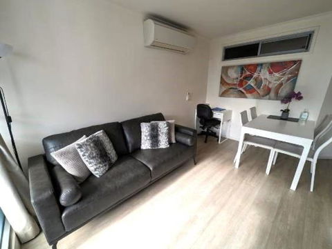 Onsite Parking, Self Check-in - Kempsey Accommodation 2
