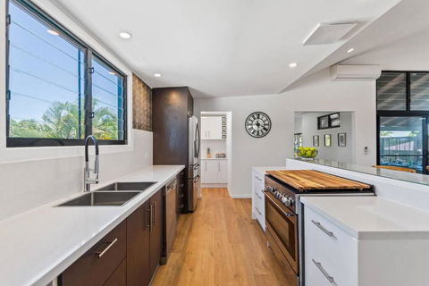 PACIFIC Stunning Coastal Home The Perfect Family Getaway - Kempsey Accommodation 2