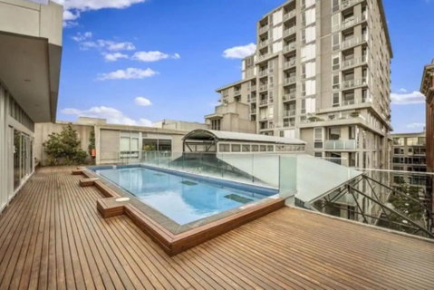 Parade Place - A Central Balcony Stay - Kempsey Accommodation 2