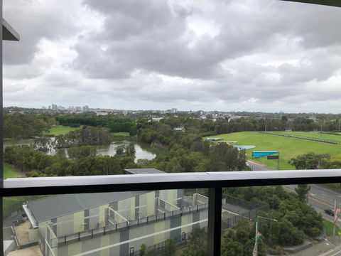 Parkview Modern Apartment W Parking @ Olympic Park - Kempsey Accommodation 3