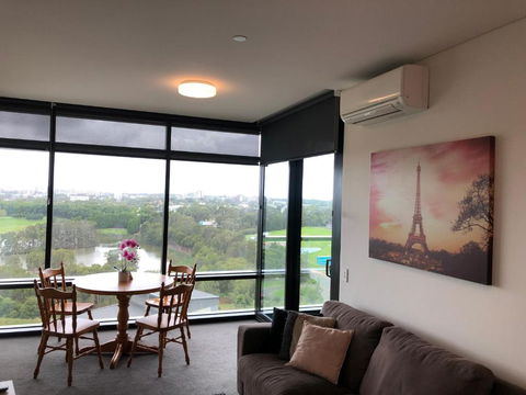 Parkview Modern Apartment W Parking @ Olympic Park - Kempsey Accommodation 2